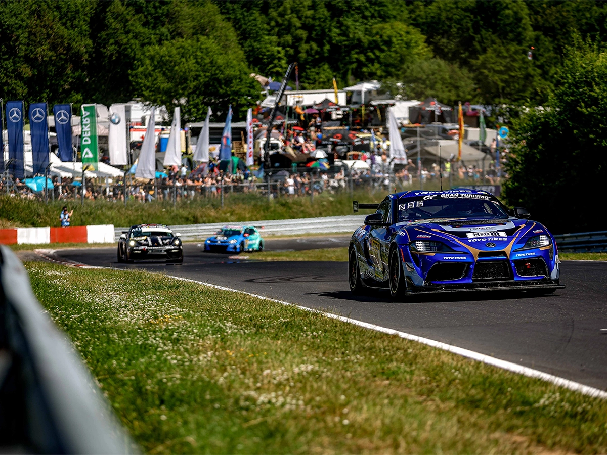 TOYO TIRES ลงสนามนรกสีเขียว! ซิ่ง GR Supra GT4 ล่าโพเดียมกลางเยอรมนี ยางโหด รถแรง นักซิ่งจัดเต็ม!