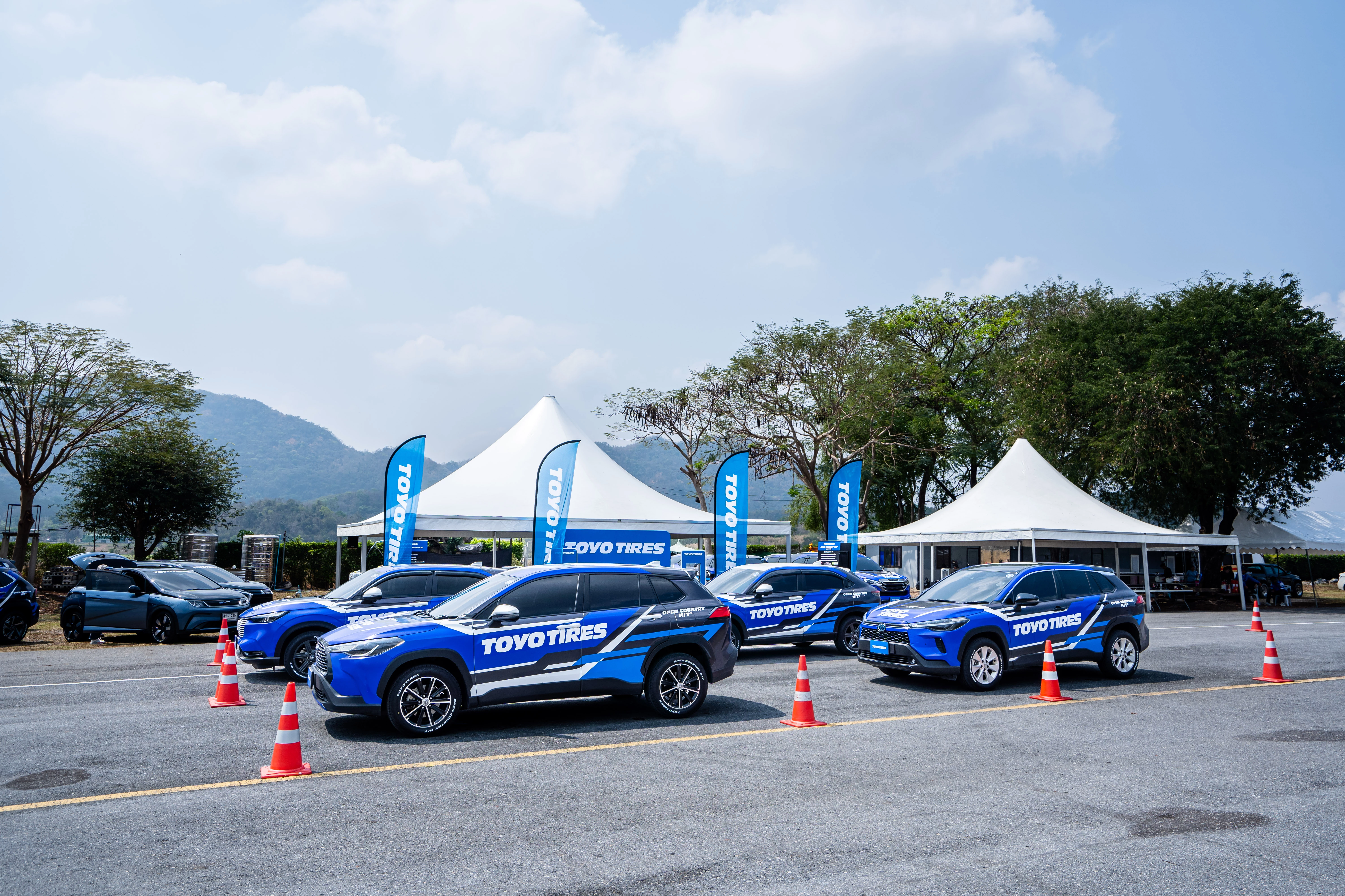 TOYO TIRES ปิดสนาม 8 Speed เขาใหญ่ เปิดตัวยางใหม่ 2 รุ่น พิสูจน์สมรรถนะจริงต่อหน้าดีลเลอร์ทั่วประเทศ